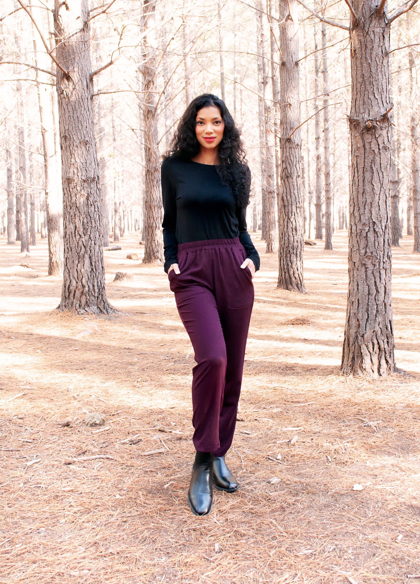 Bella jogger in Black Cherry linen blend