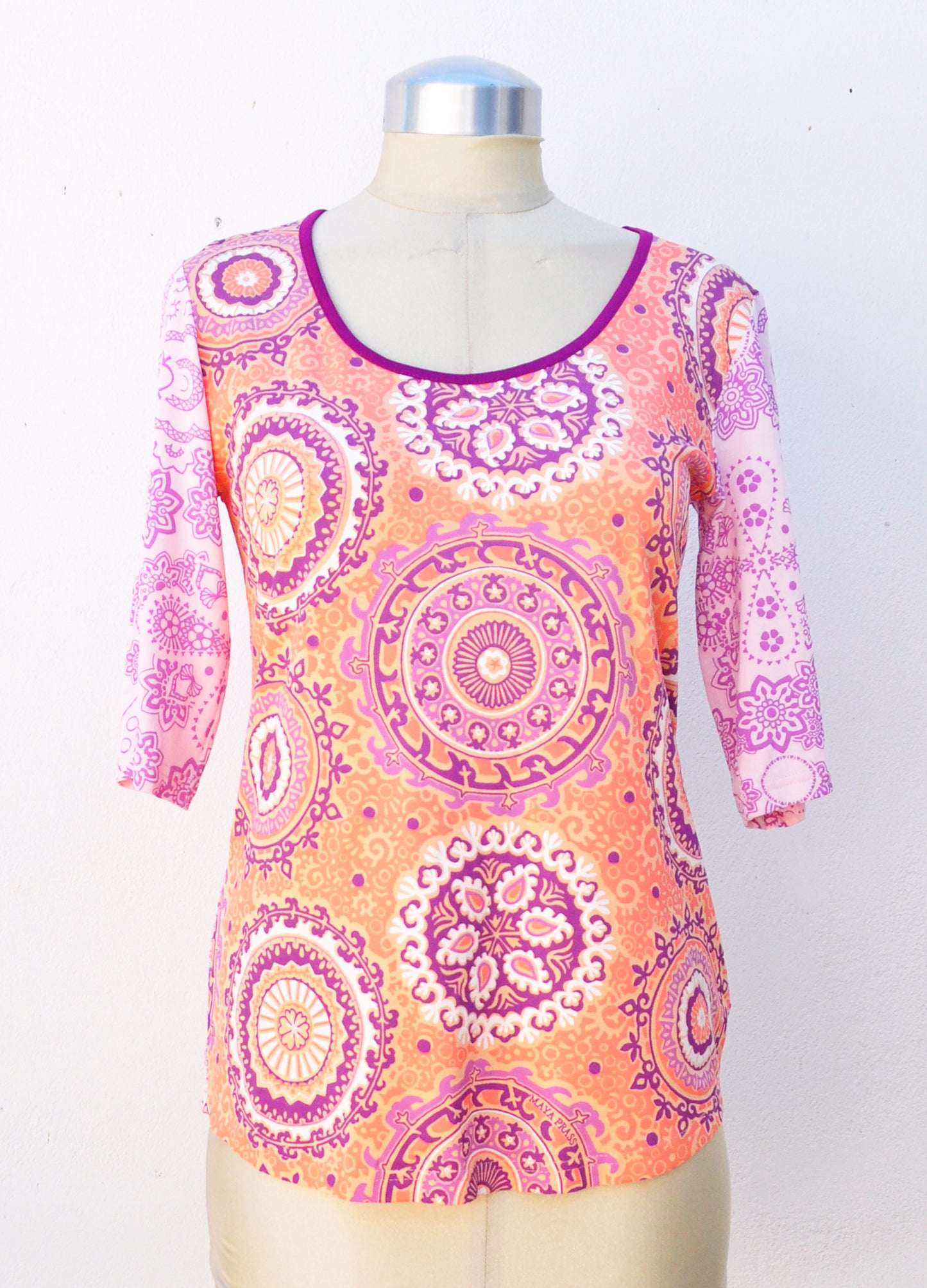 Brea t-shirt in peach Casablanca size 34