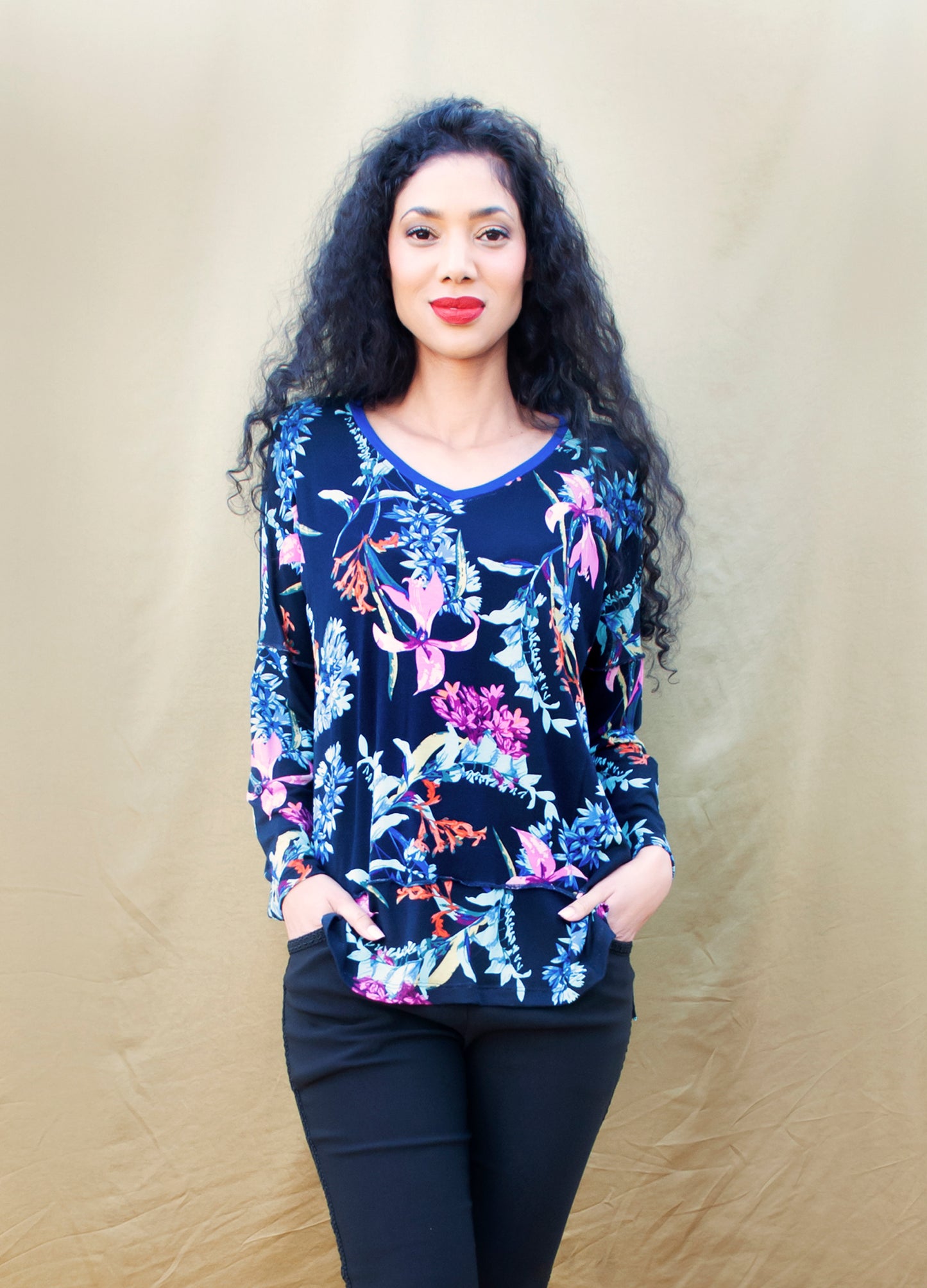 Claire pullover in navy Moonflower print