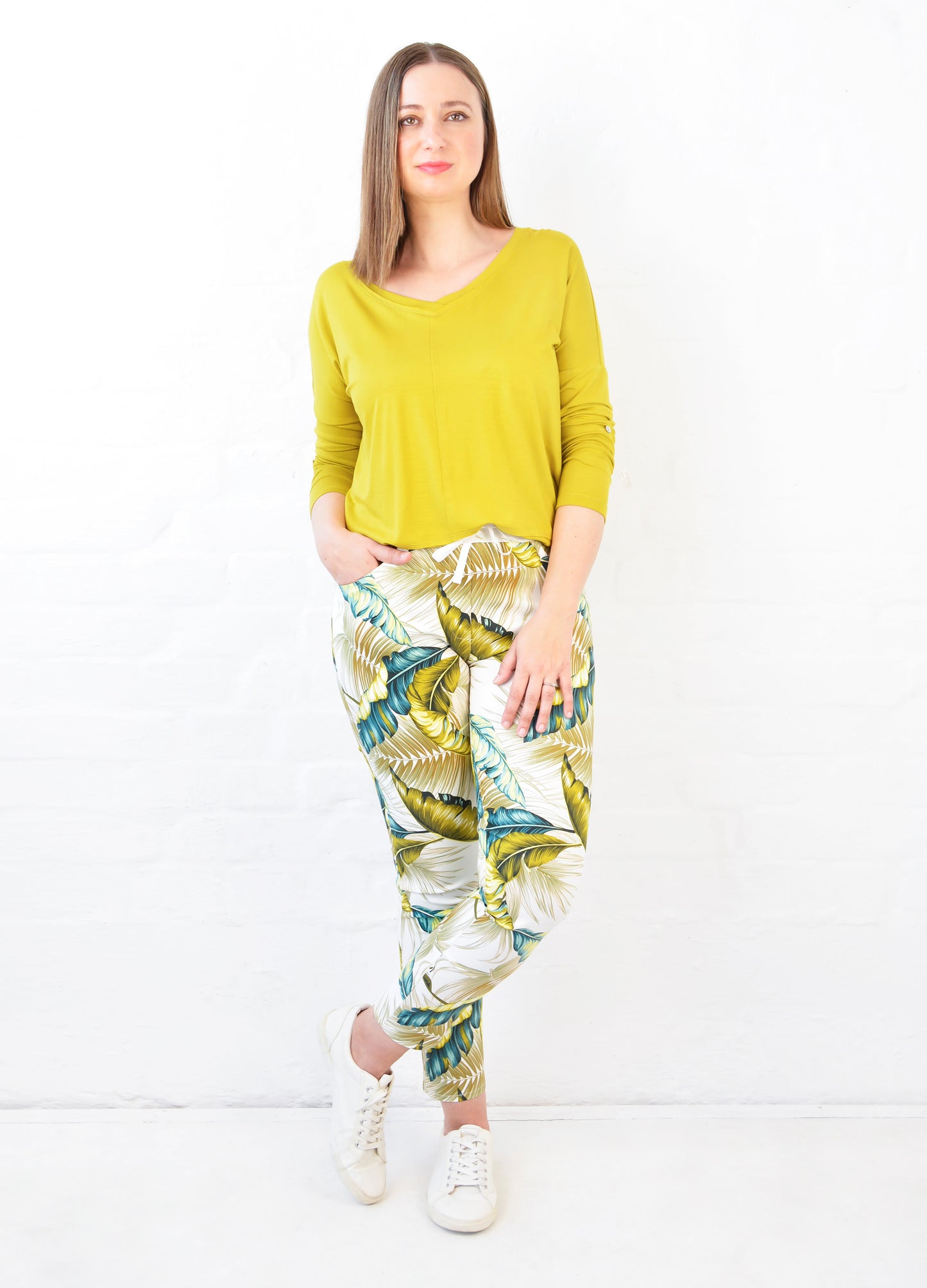 Grazia jogger in citron Palm Leaves print