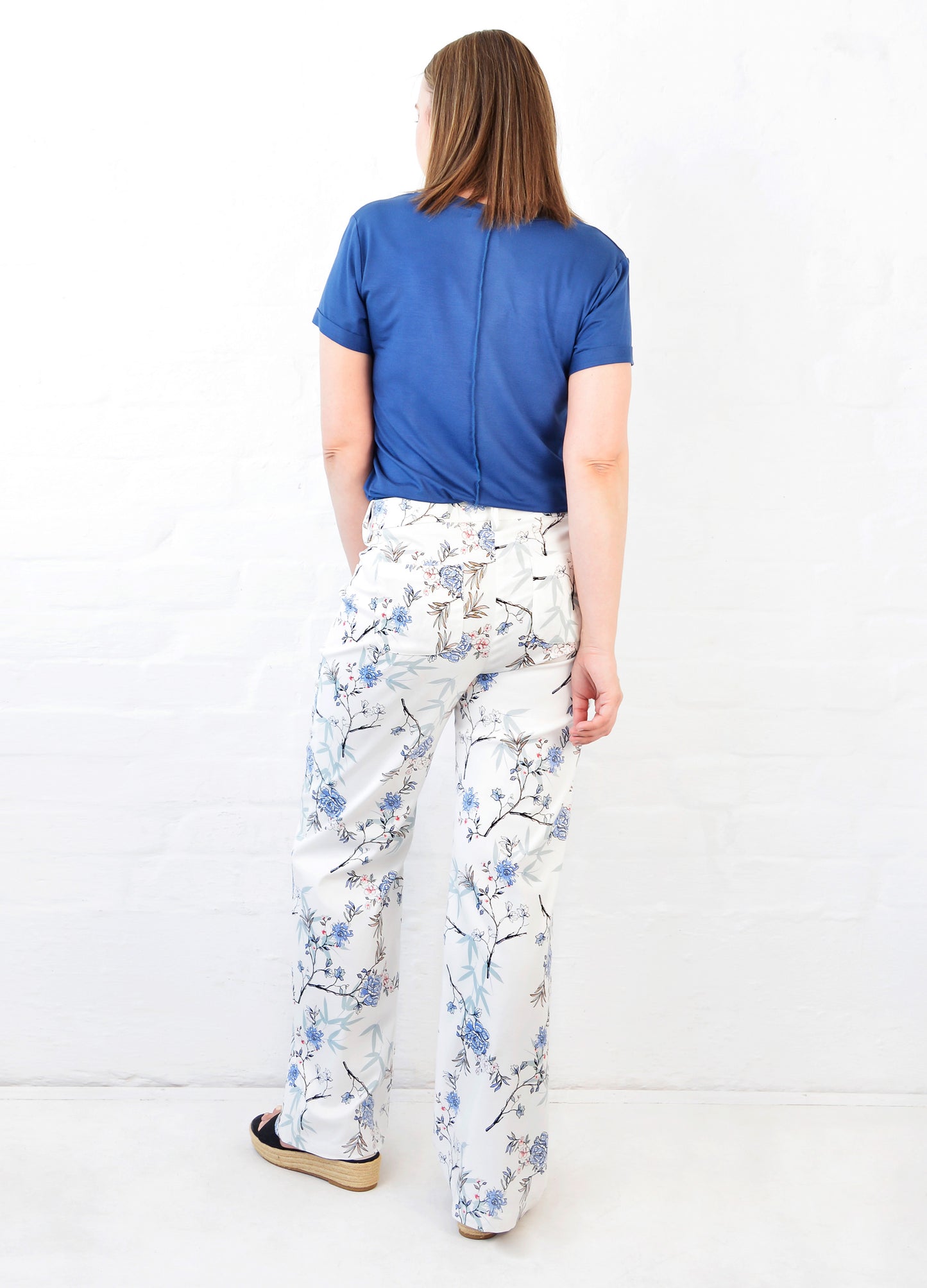 Jessica wide-leg trousers in ivory Sakura print