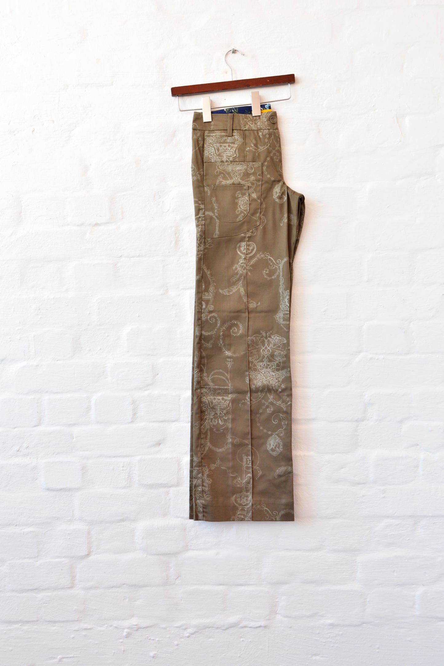 Monique trousers in khaki Tea Party size 32