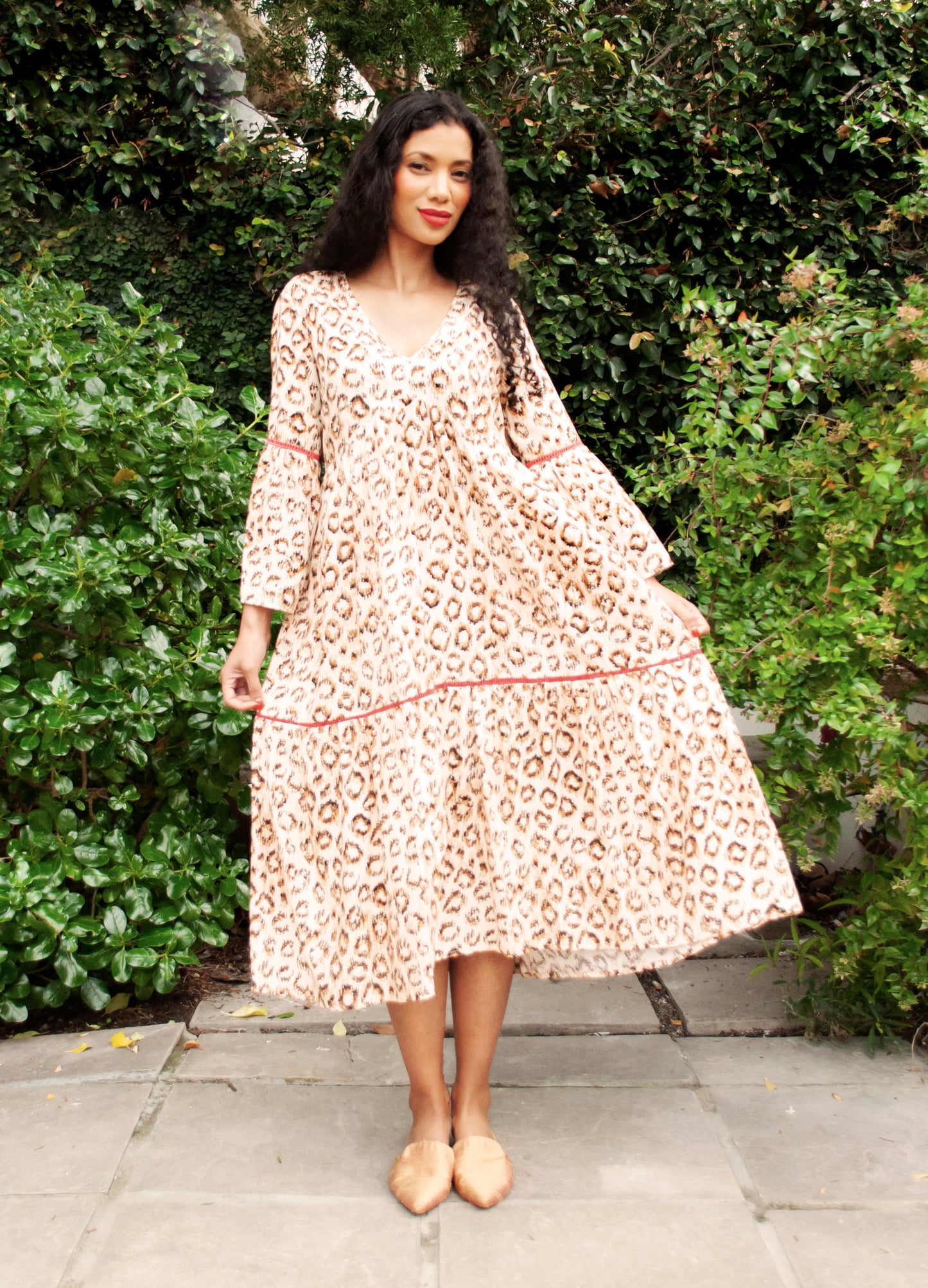 Lilly swing dress in biscuit Watercolour Leopard print size 32 left