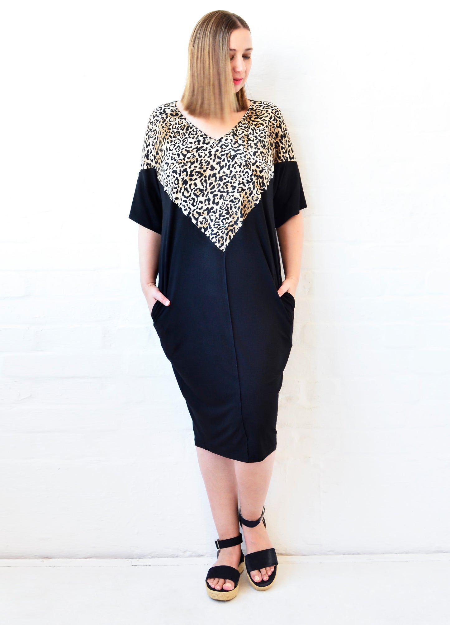 Manon Dress in black & stone Lynx rib