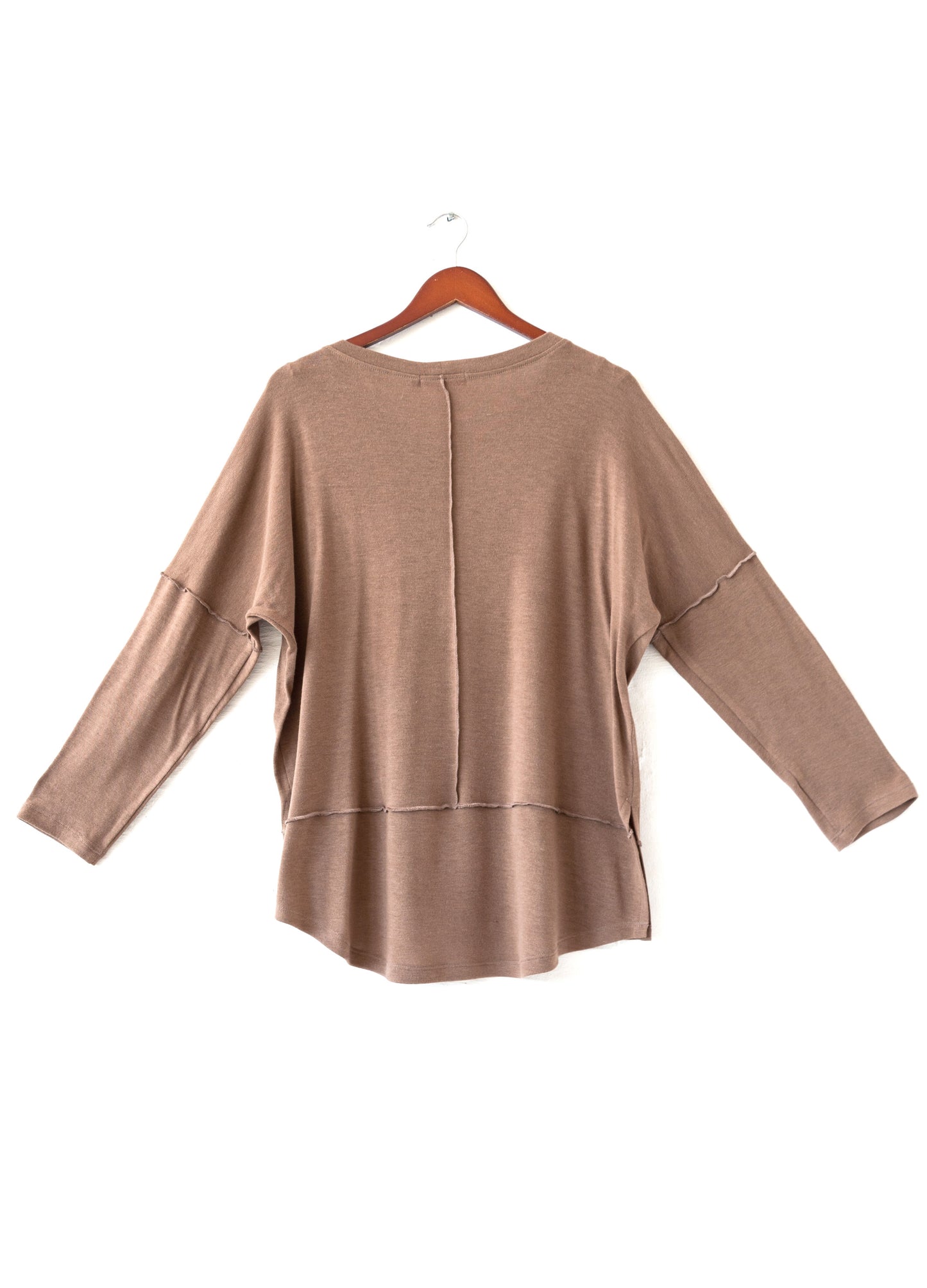 Nelly pullover in Mocha