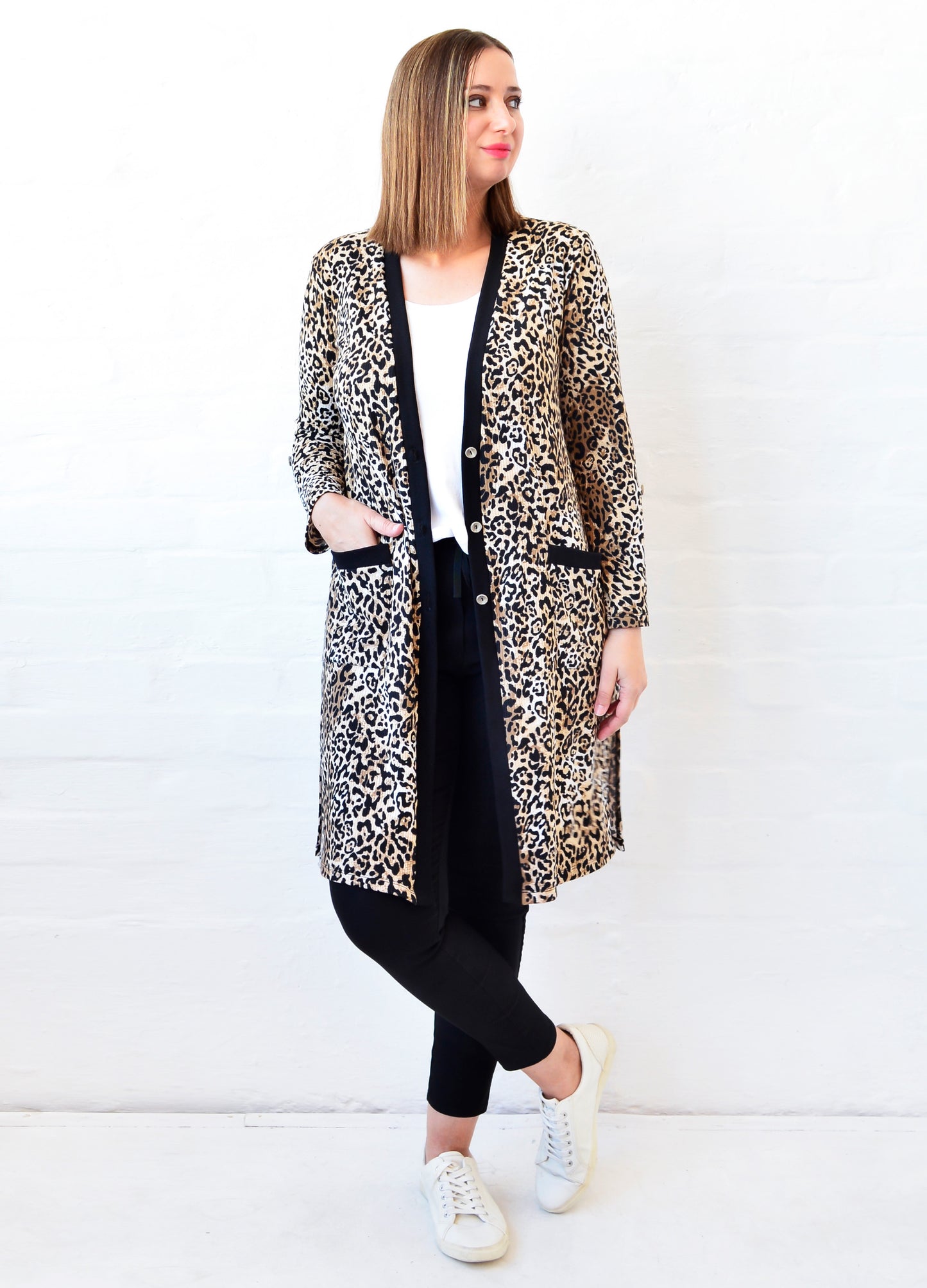 Nicolette Cardigan in stone Lynx rib size 34