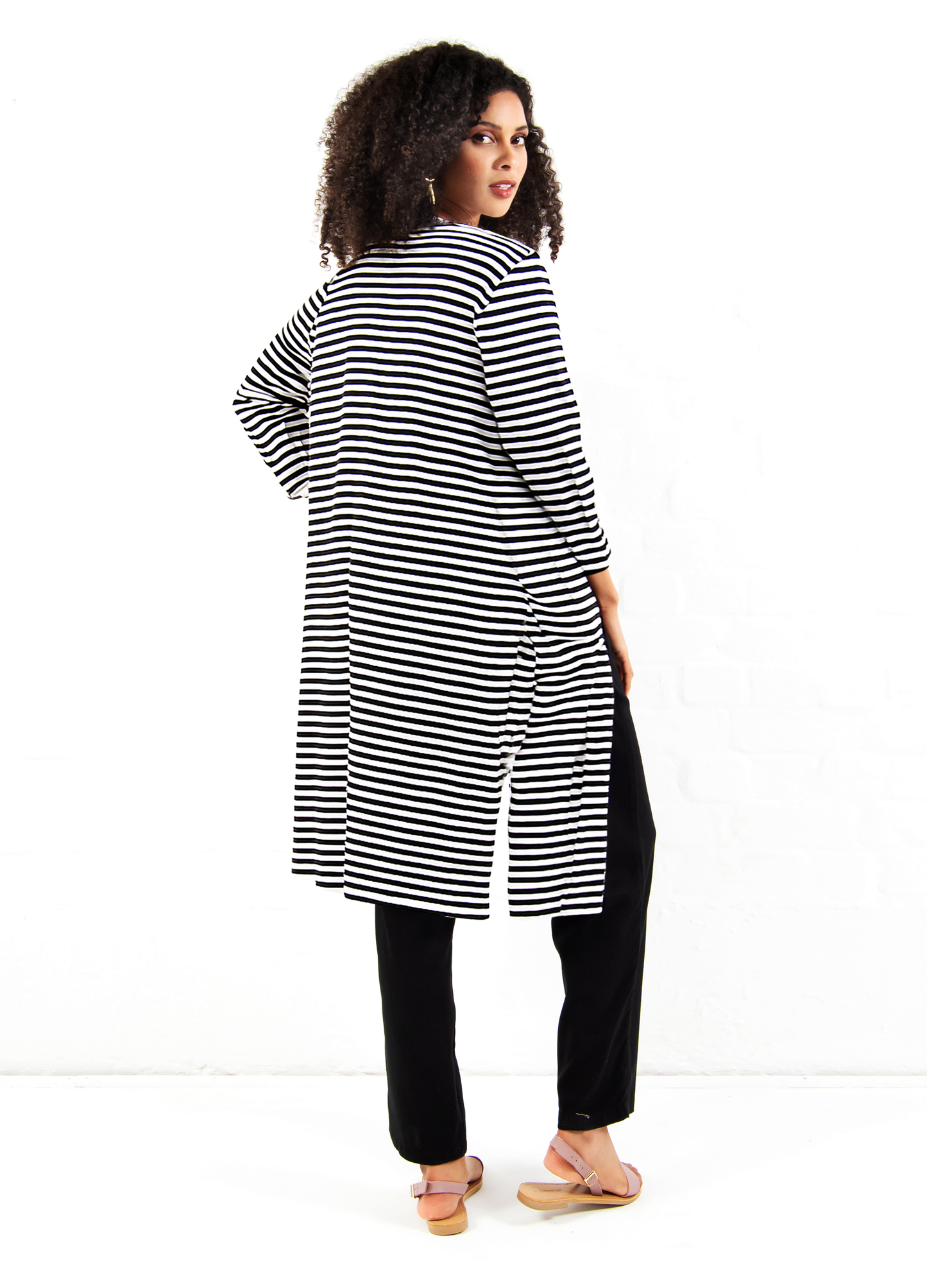 Nicolette Cardigan in black & white Stripe