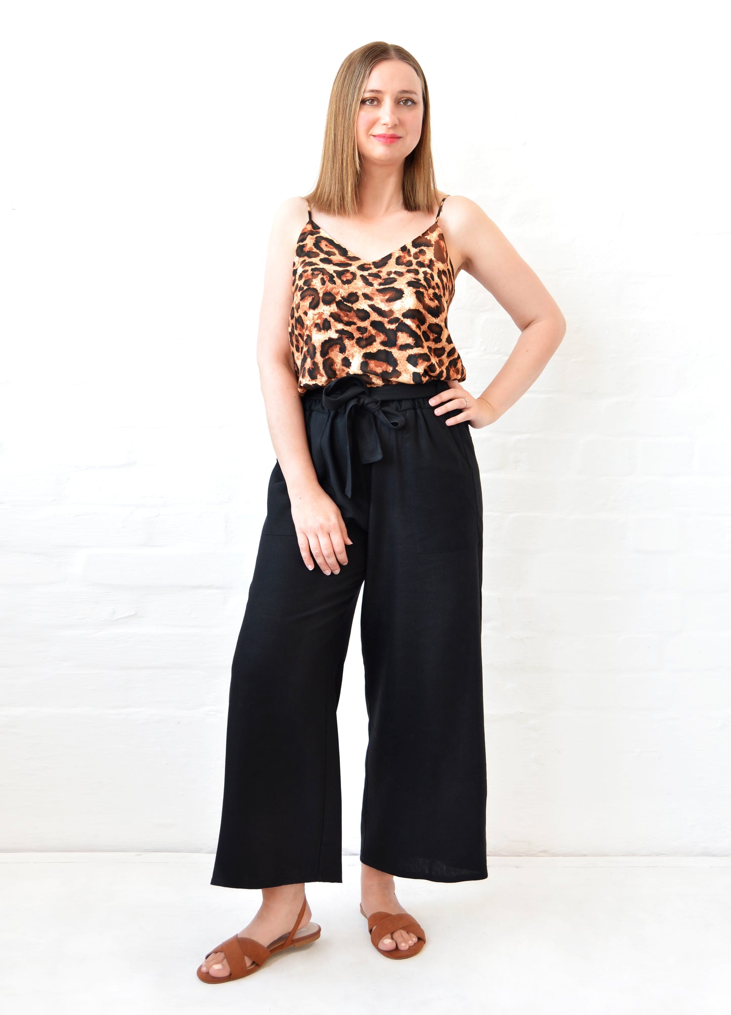 Nixi wide-leg Trousers in Black