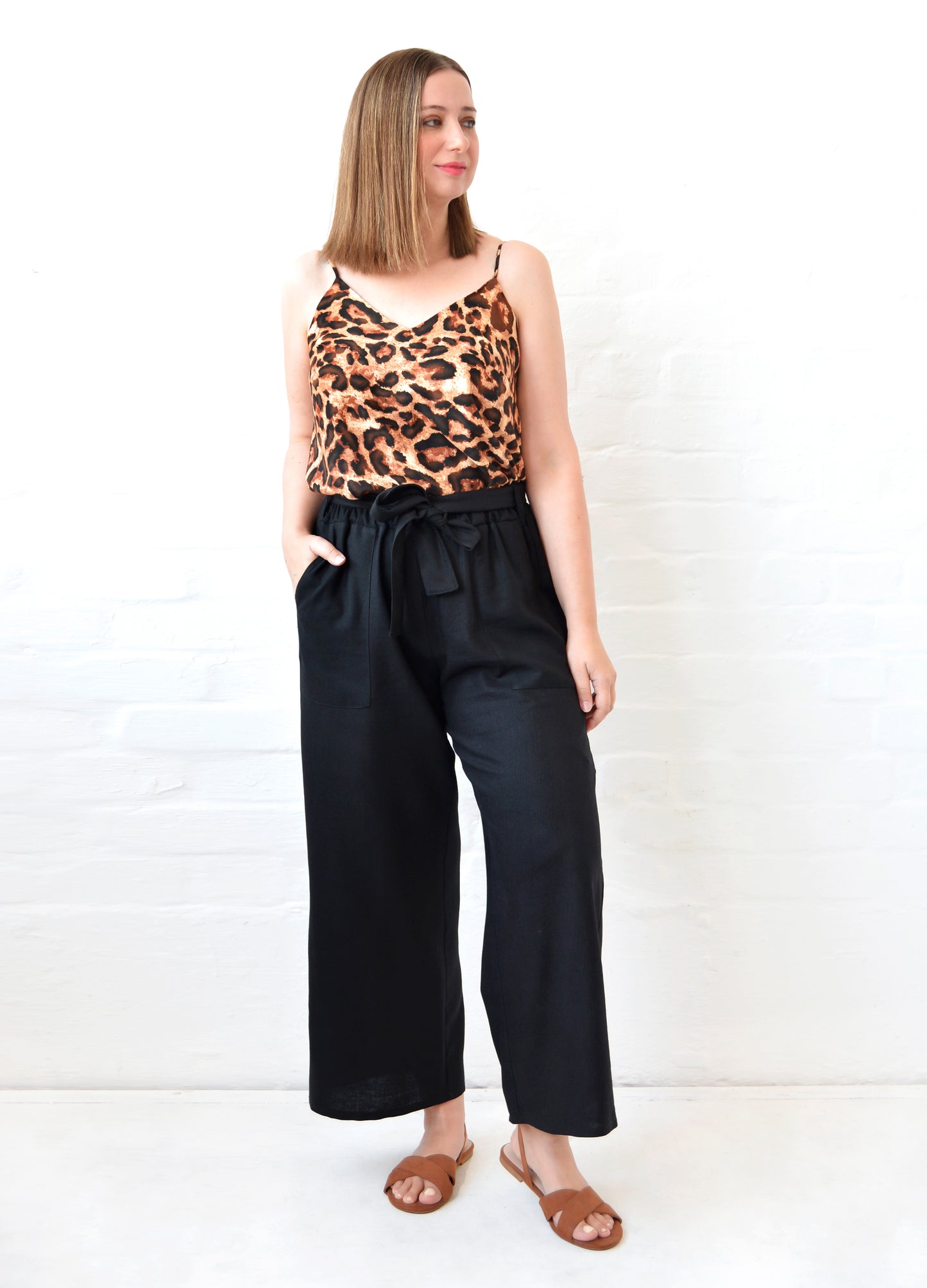 Nixi wide-leg Trousers in Black
