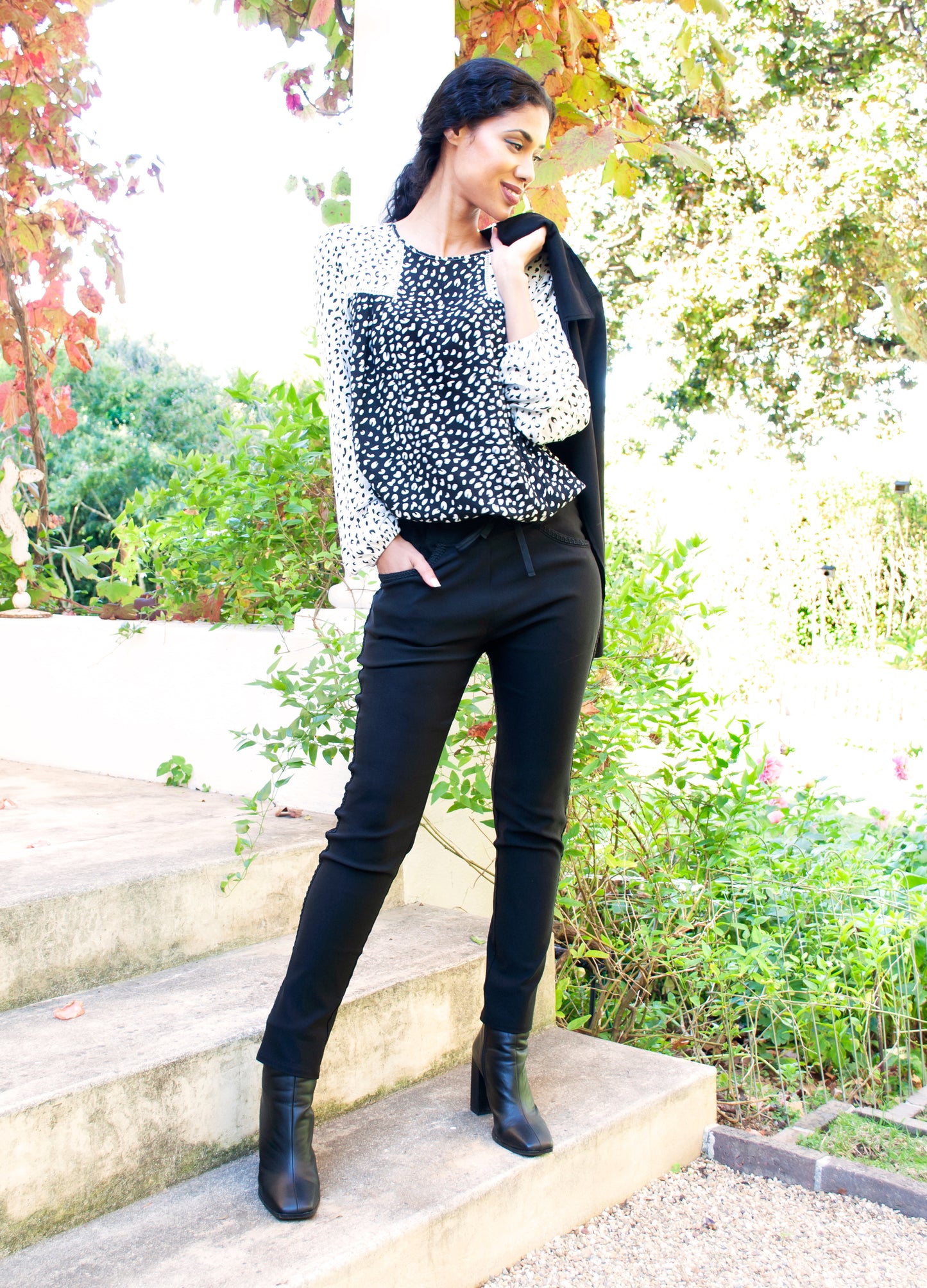 Paloma jogger in Black