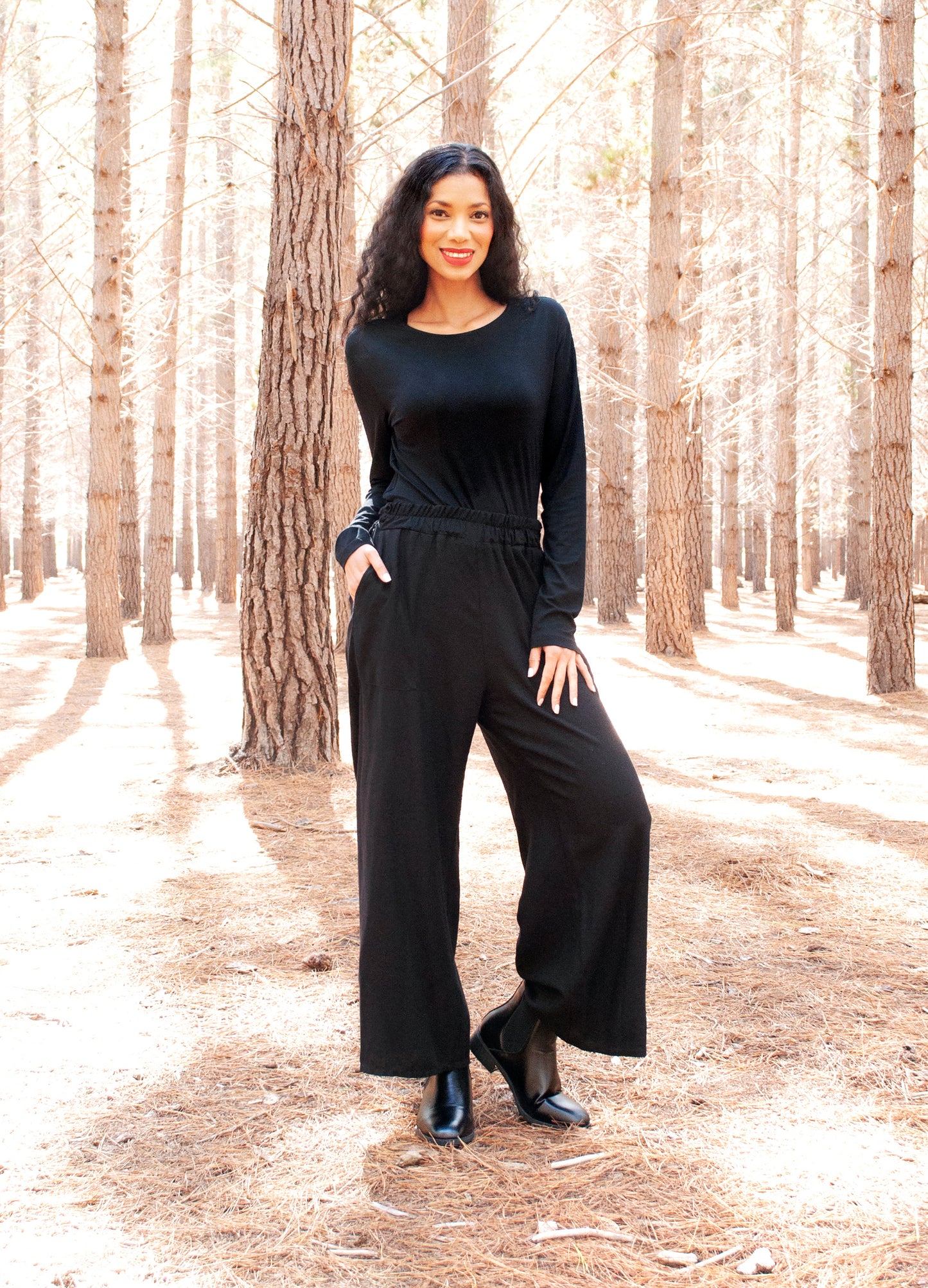 Pippa wide-leg Trousers in Black