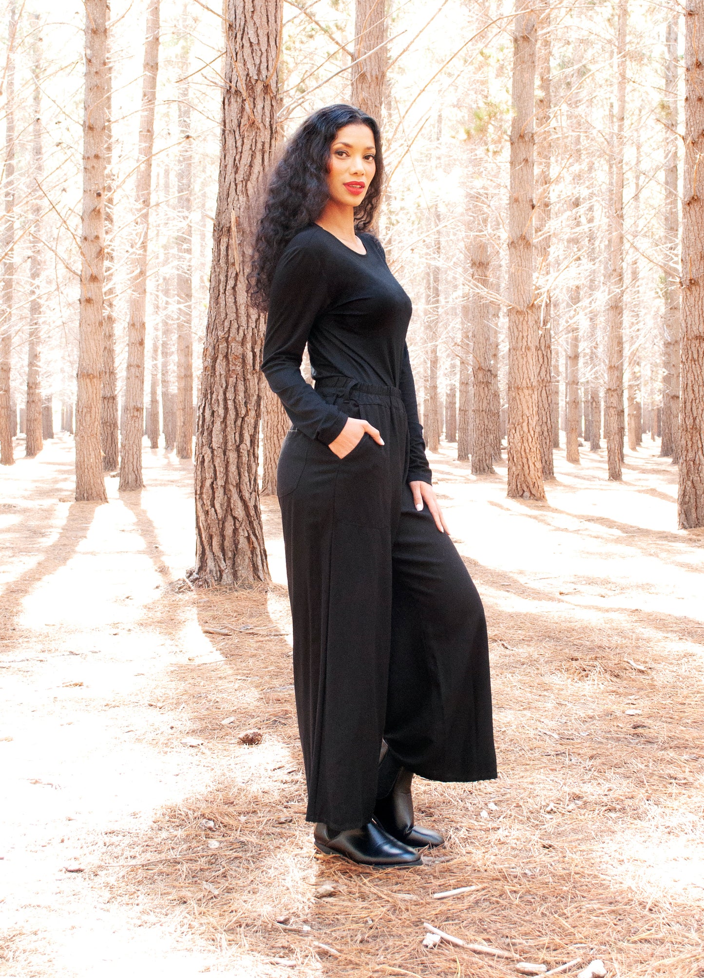 Pippa wide-leg Trousers in Black