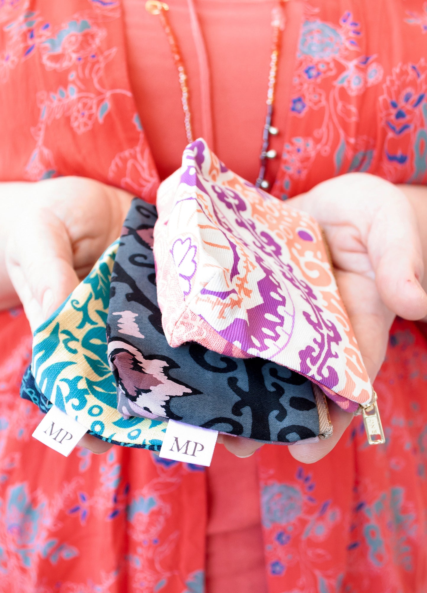 The Eugenie purse in ivory Casablanca print