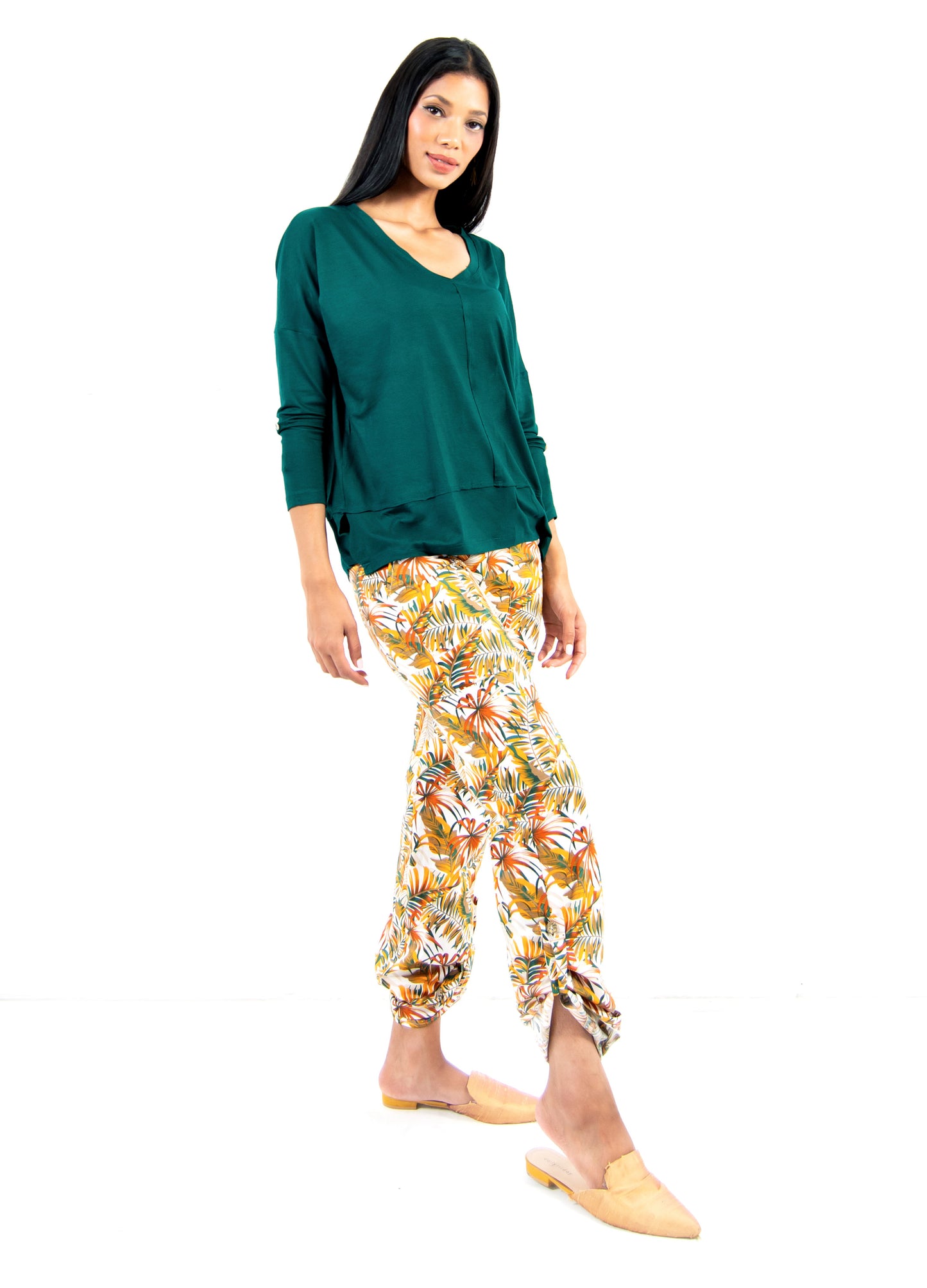 Inga pull-on cargo pants in caramel Maui Jungle print