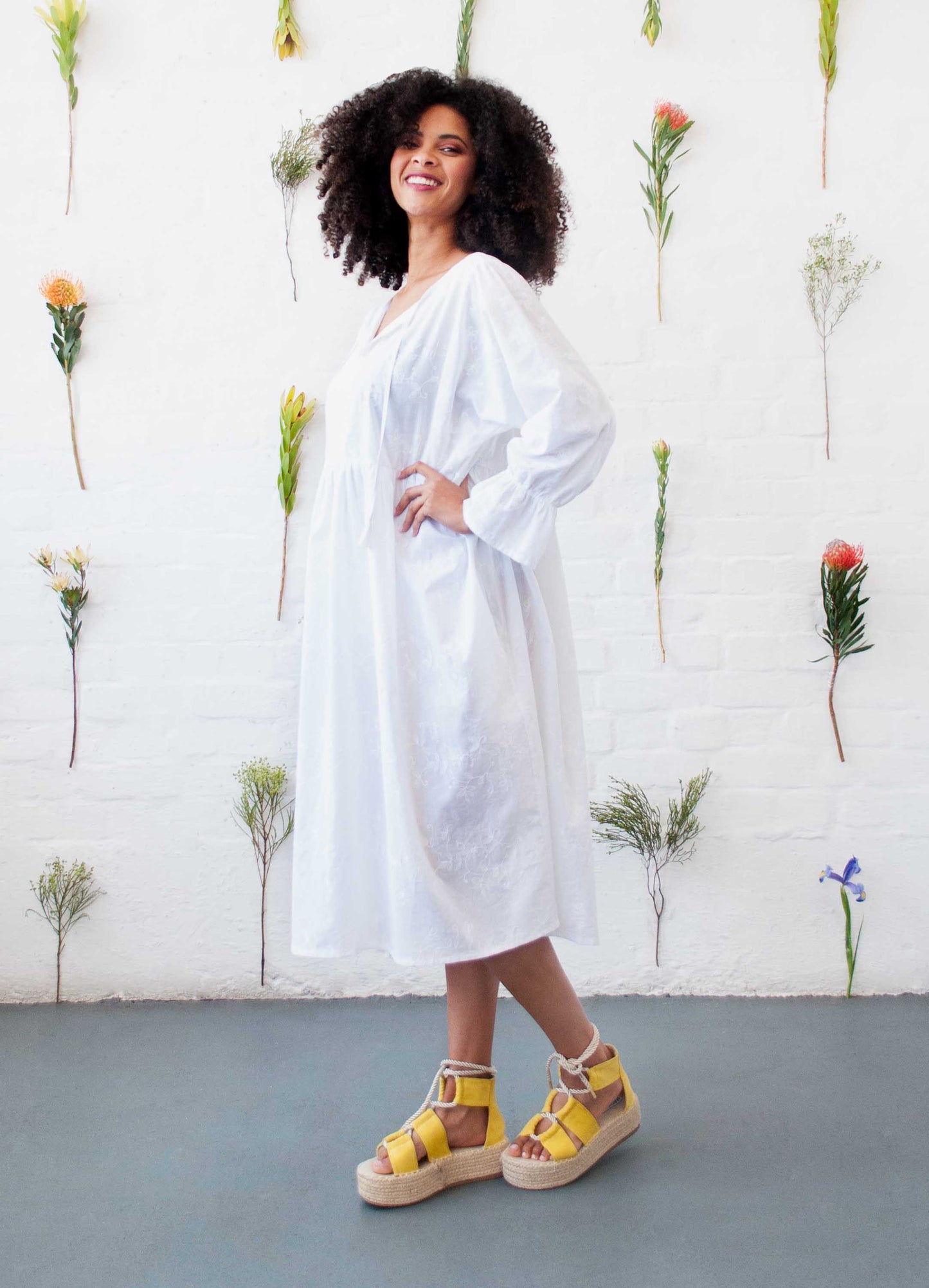 Lola swing dress in Anglaise White size 32 left
