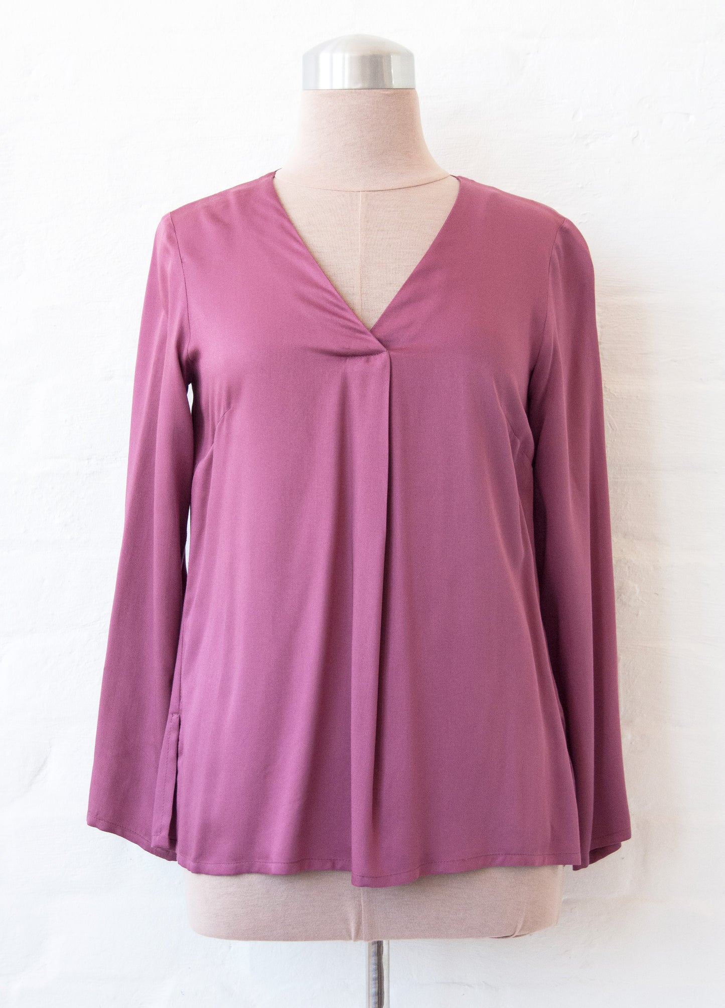 Joey Pleat Blouse in mauve SIZE 32 LEFT