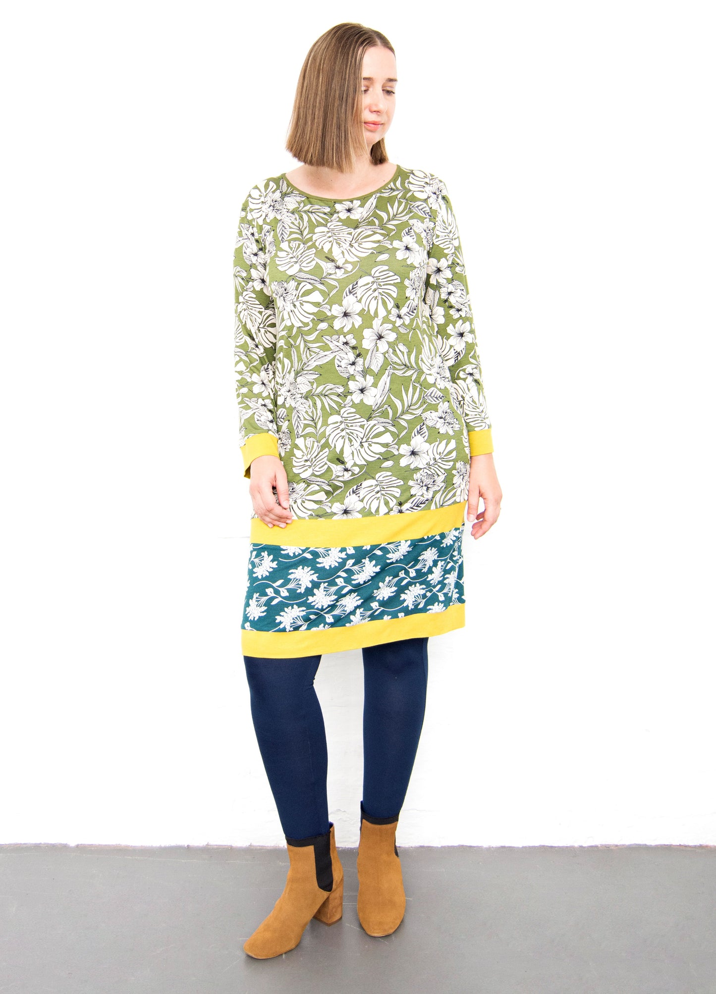 Neve shift dress in olive Carolina Floral