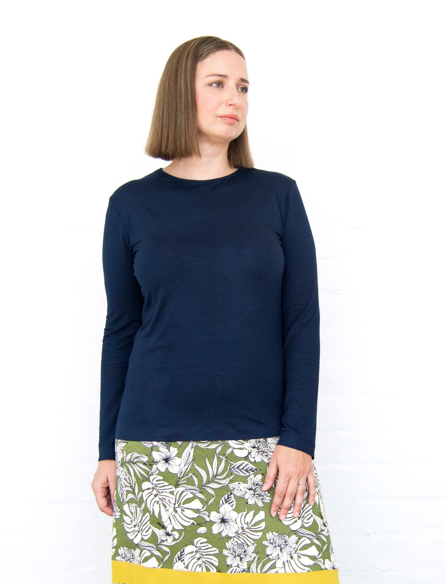Nigella Crew Neck in Navy