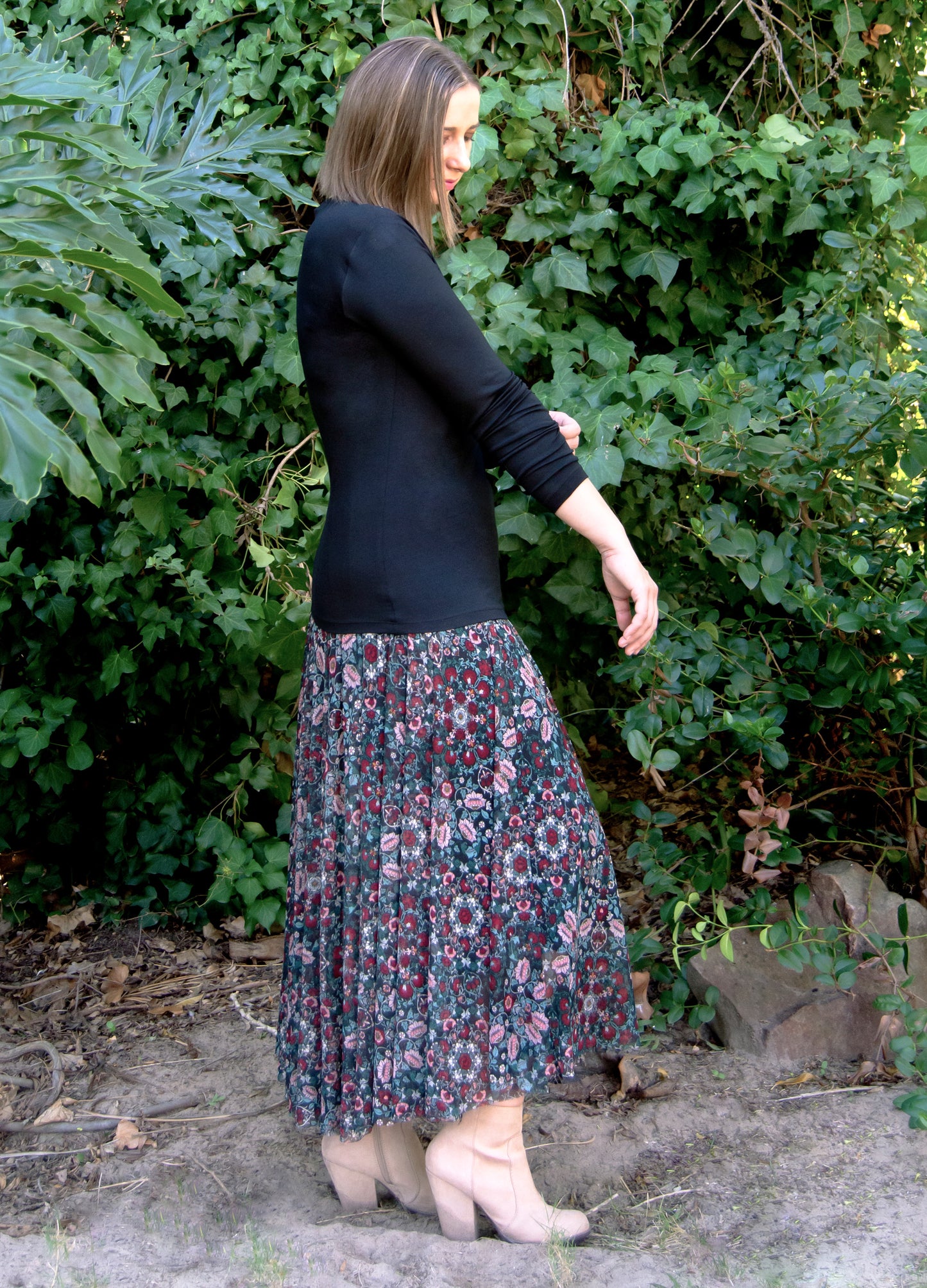 Nigella Crew Neck in Black
