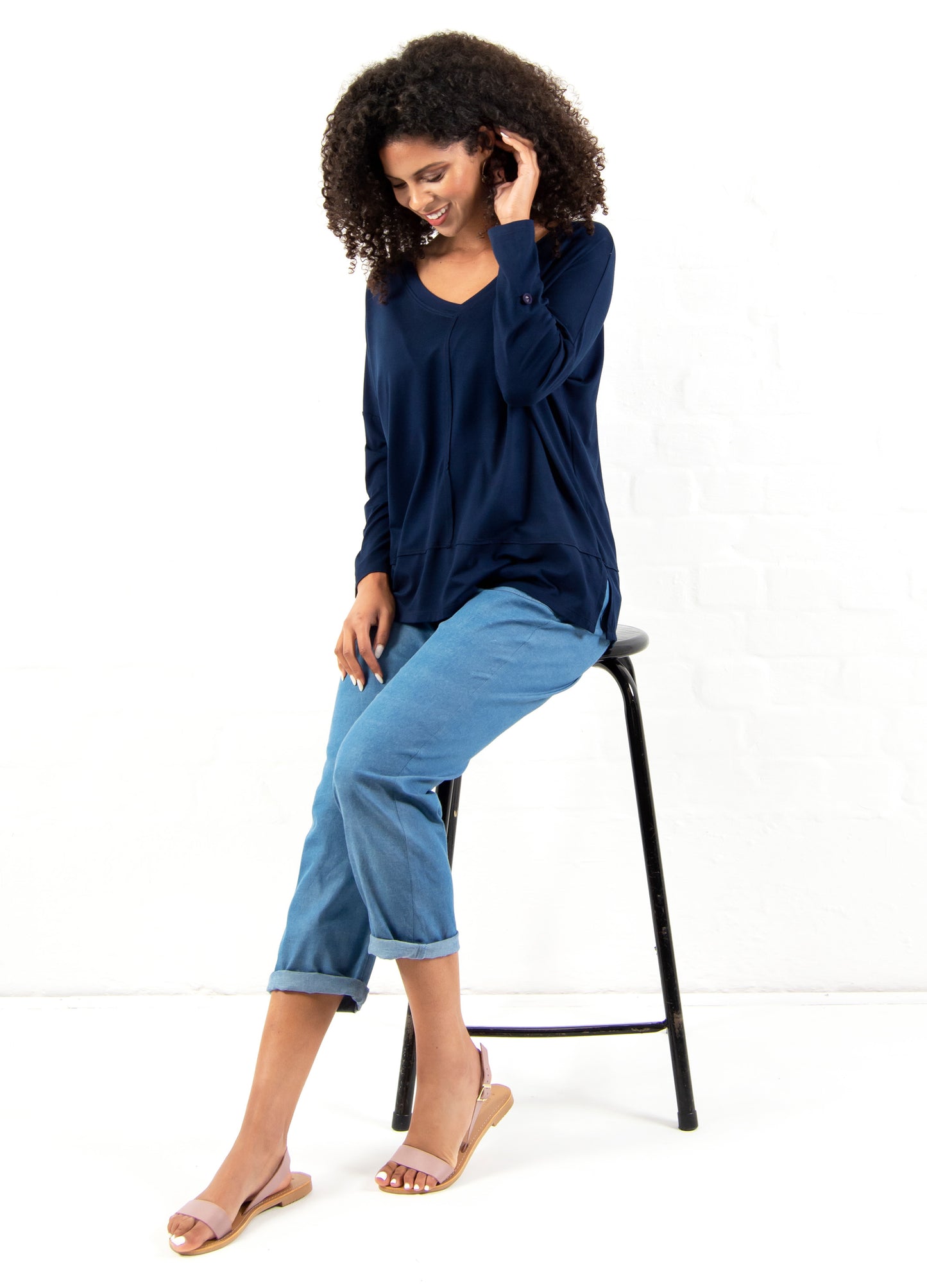 Scarlet Box Pullover in Navy