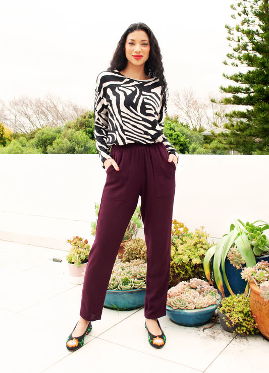 Bella jogger in Black Cherry linen blend