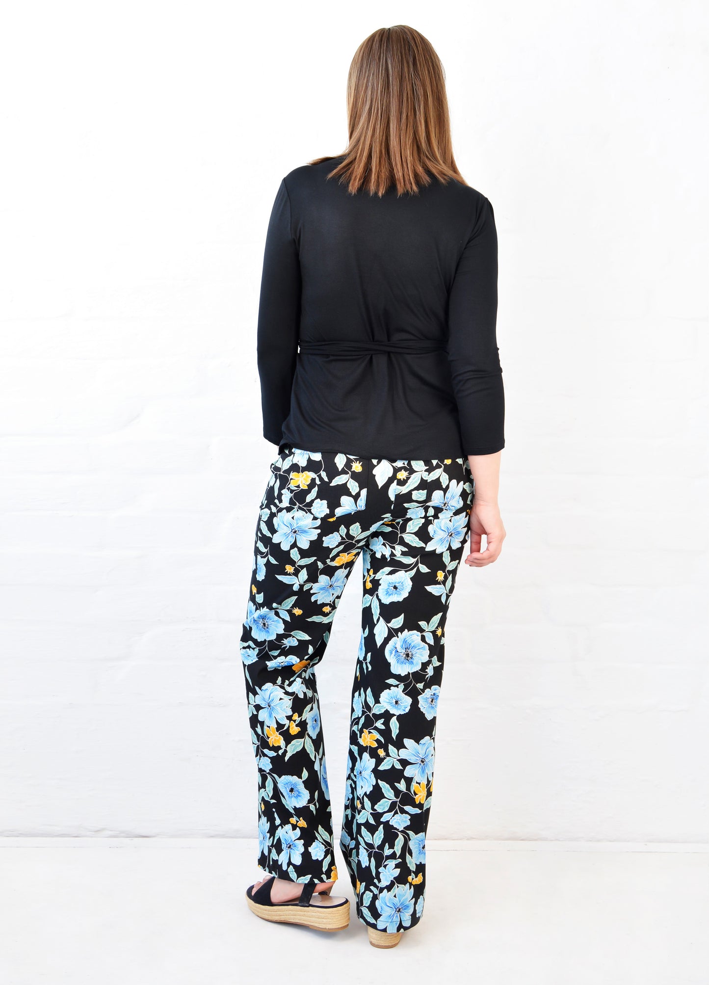 Jessica trousers in black Poppies print size 36