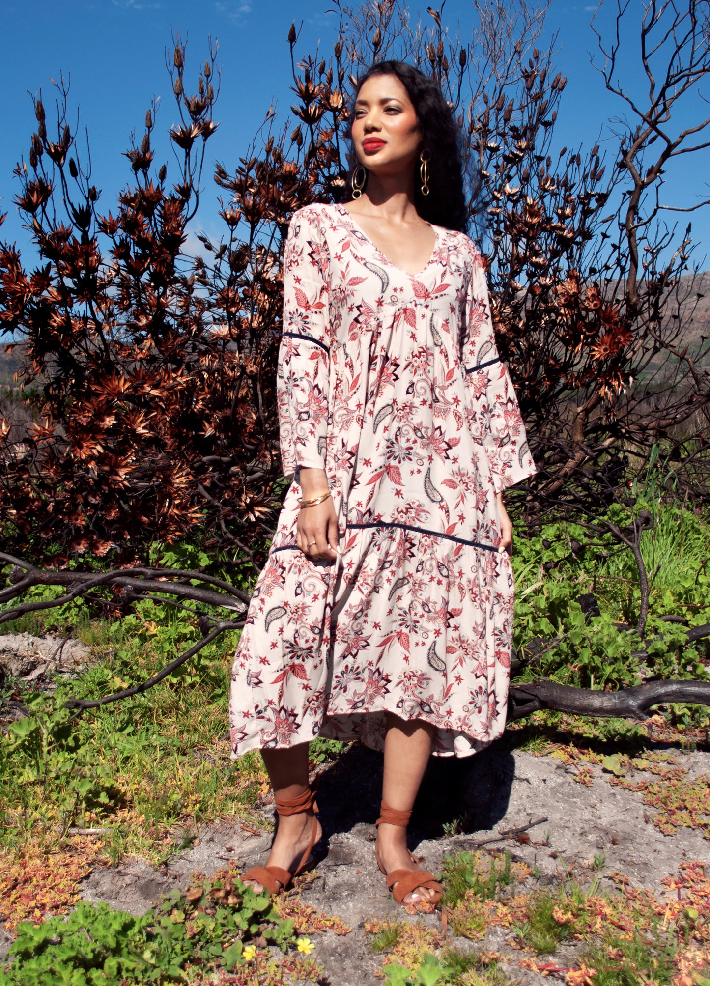 Lilly swing dress in stone Ophira print