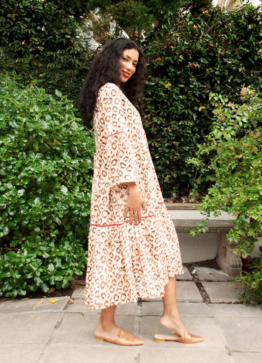 Lilly swing dress in biscuit Watercolour Leopard print size 32 left