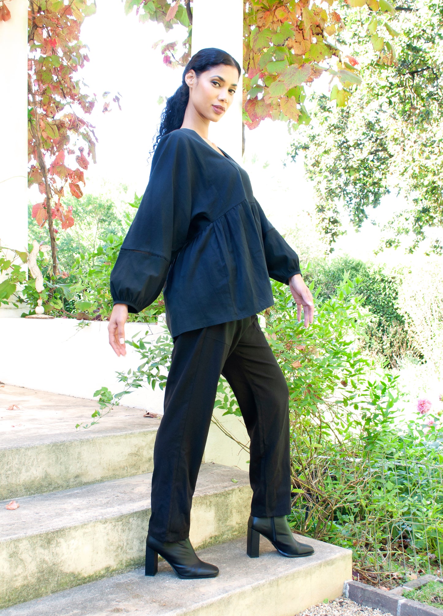Lorelei blouse in Black washer cotton