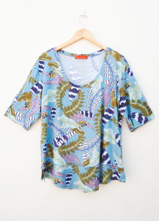 Lourdes easy-fit T-shirt in blue Tiger Bloom print