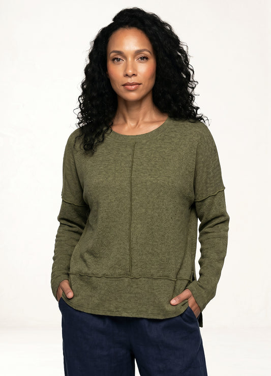 Nelly pullover in Olive cosy knit