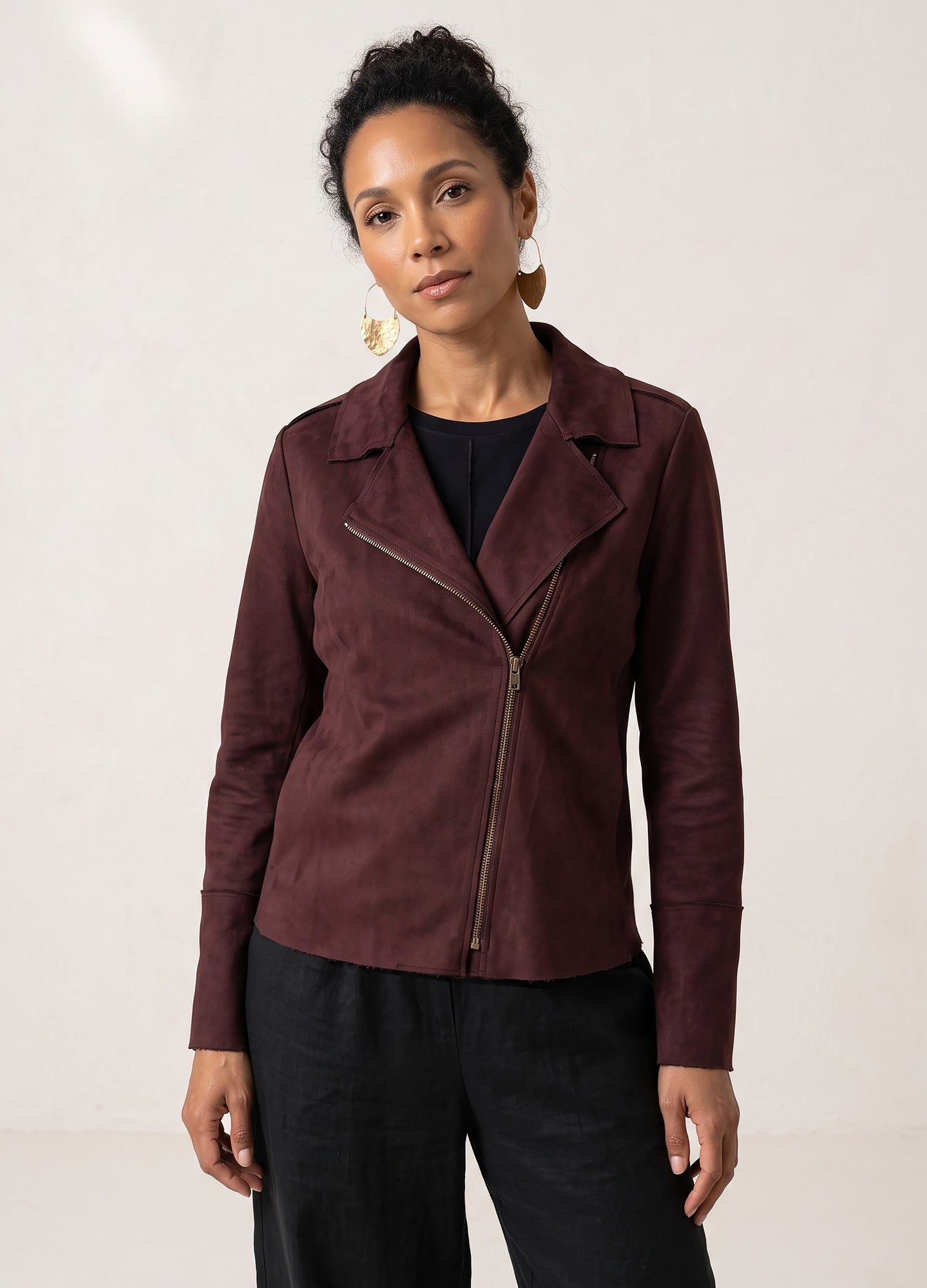 Ryleigh biker jacket in Wine suede scuba