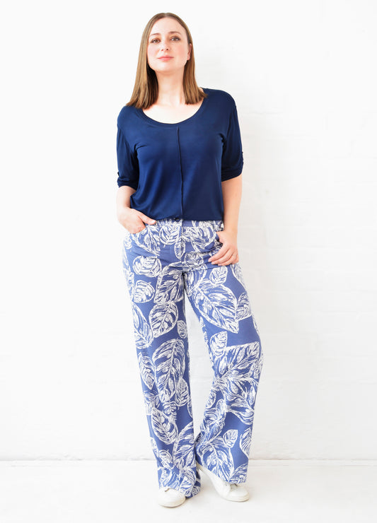 Savannah wide-leg trousers in indigo Linnea print