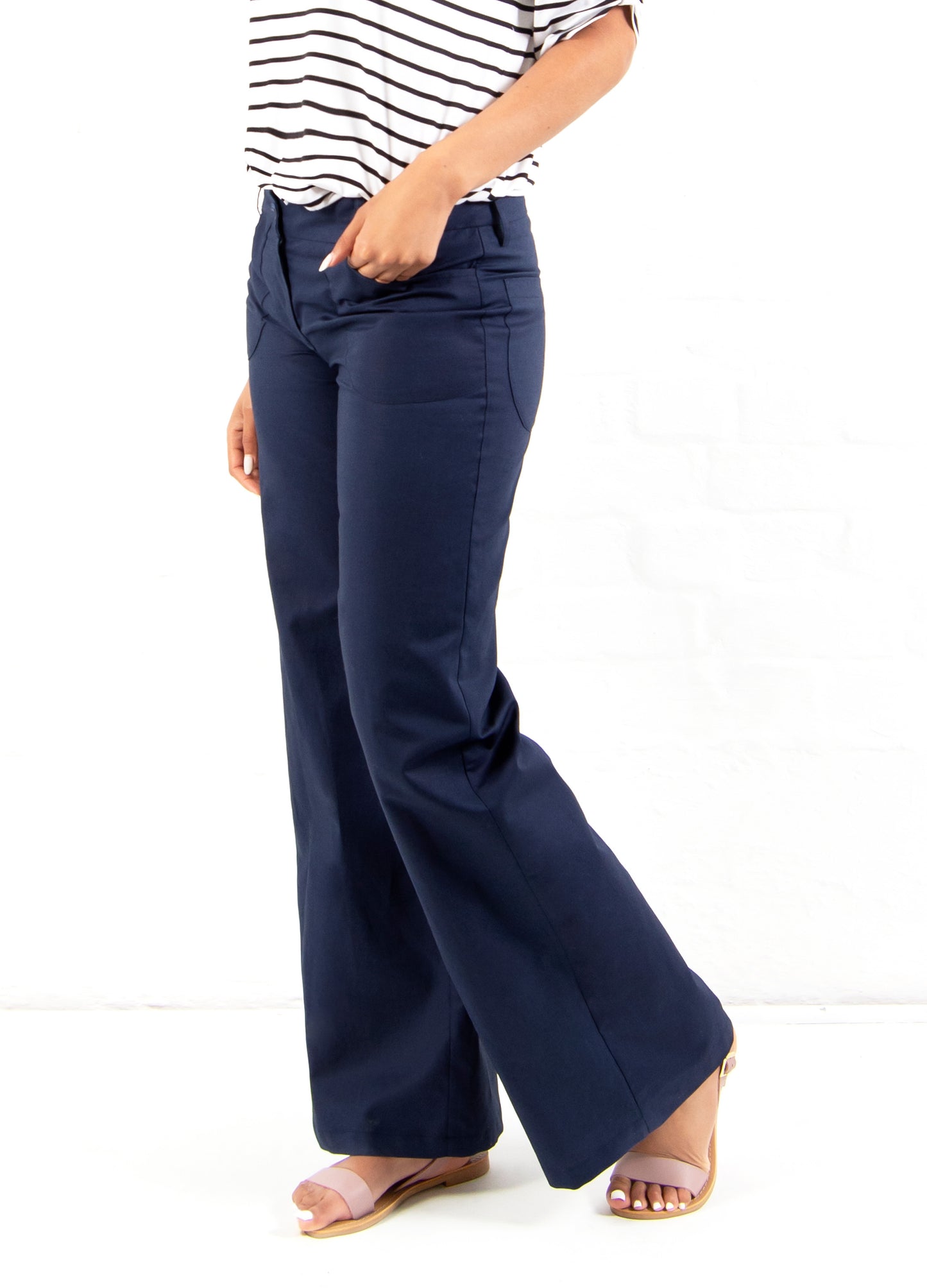Lin Wide-Leg Trousers in Navy linen blend