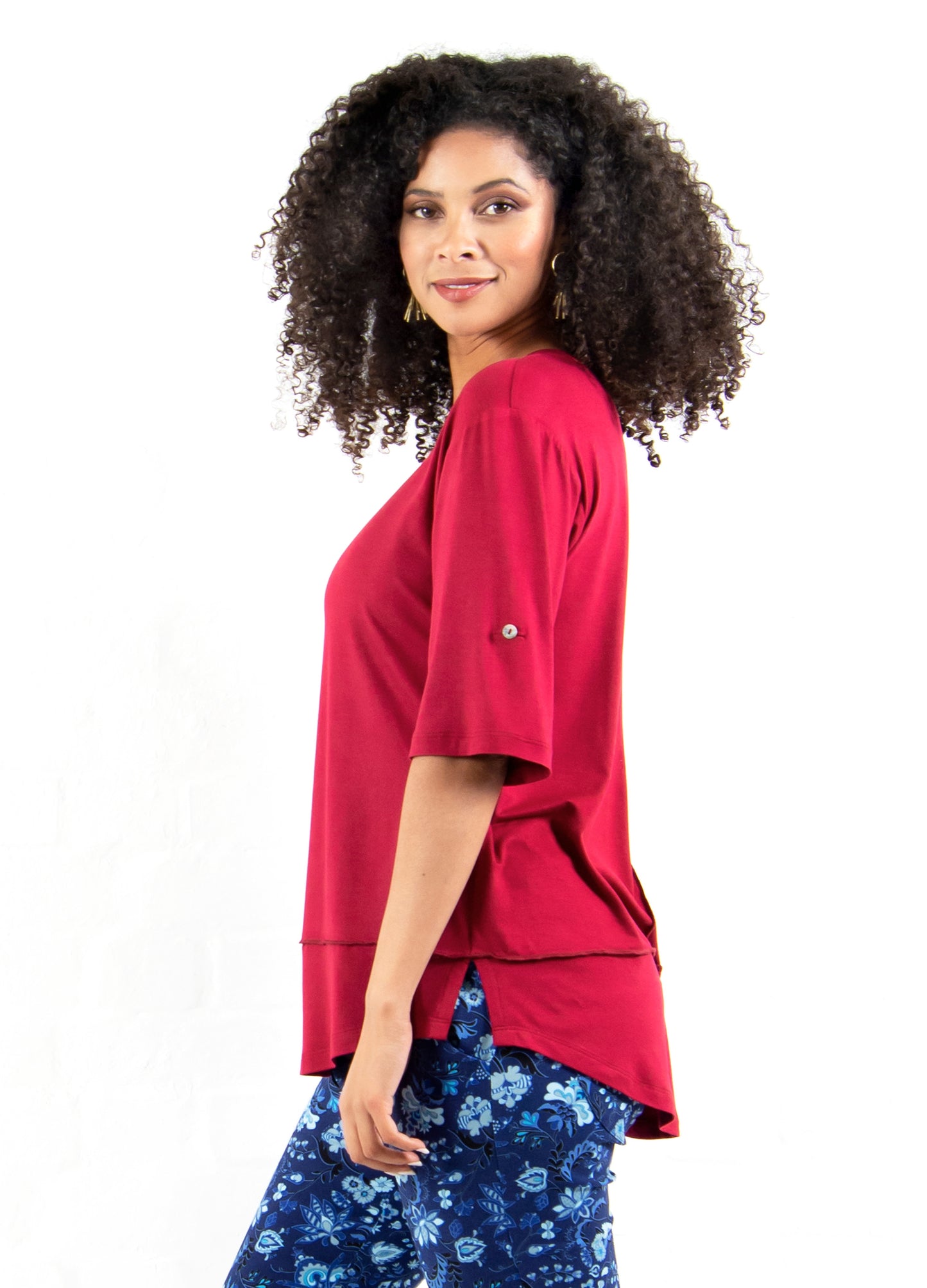 Lourdes easy-fit T-shirt in Cranberry