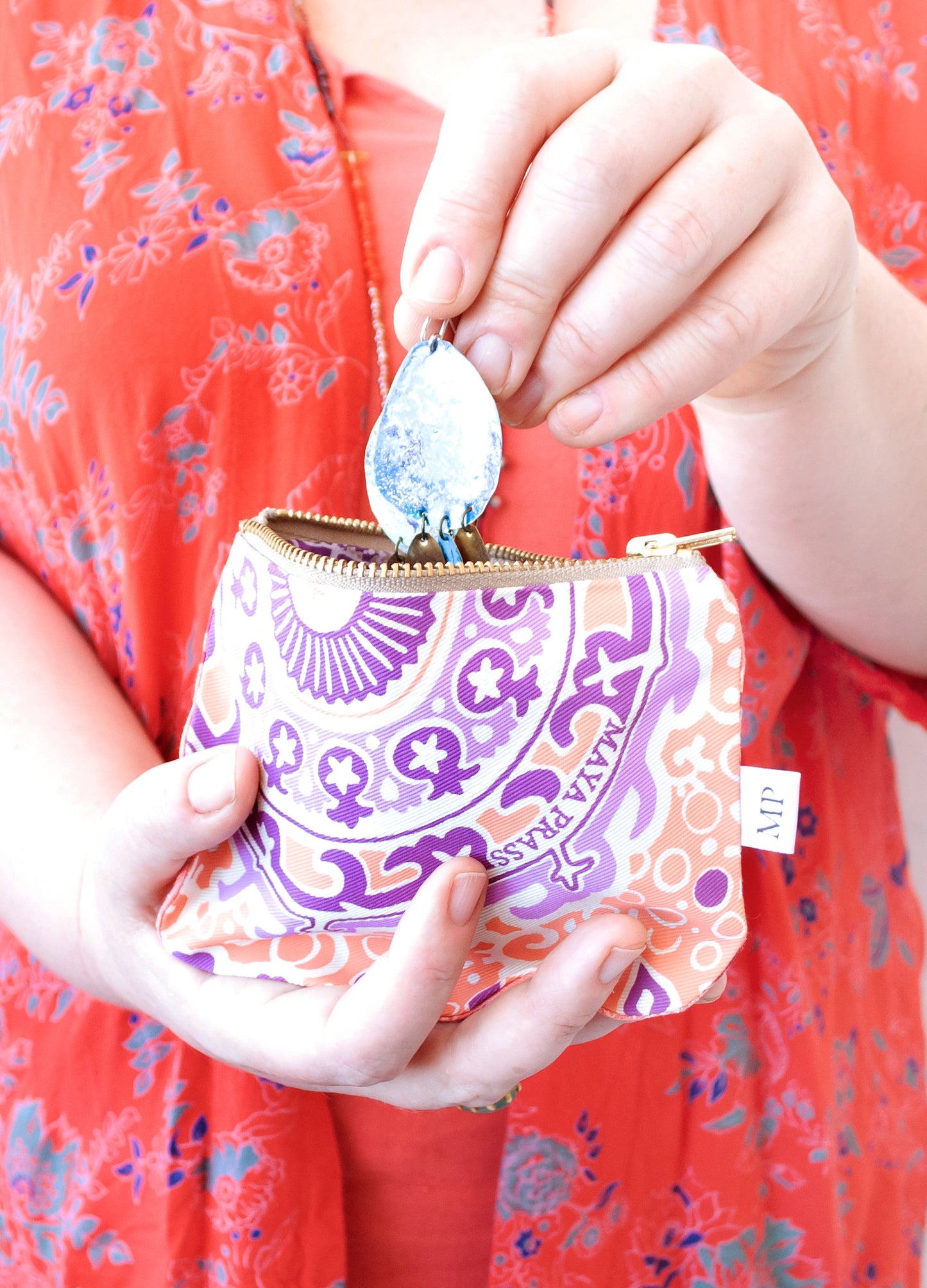 The Megan purse in coral Frida's Wardrobe print