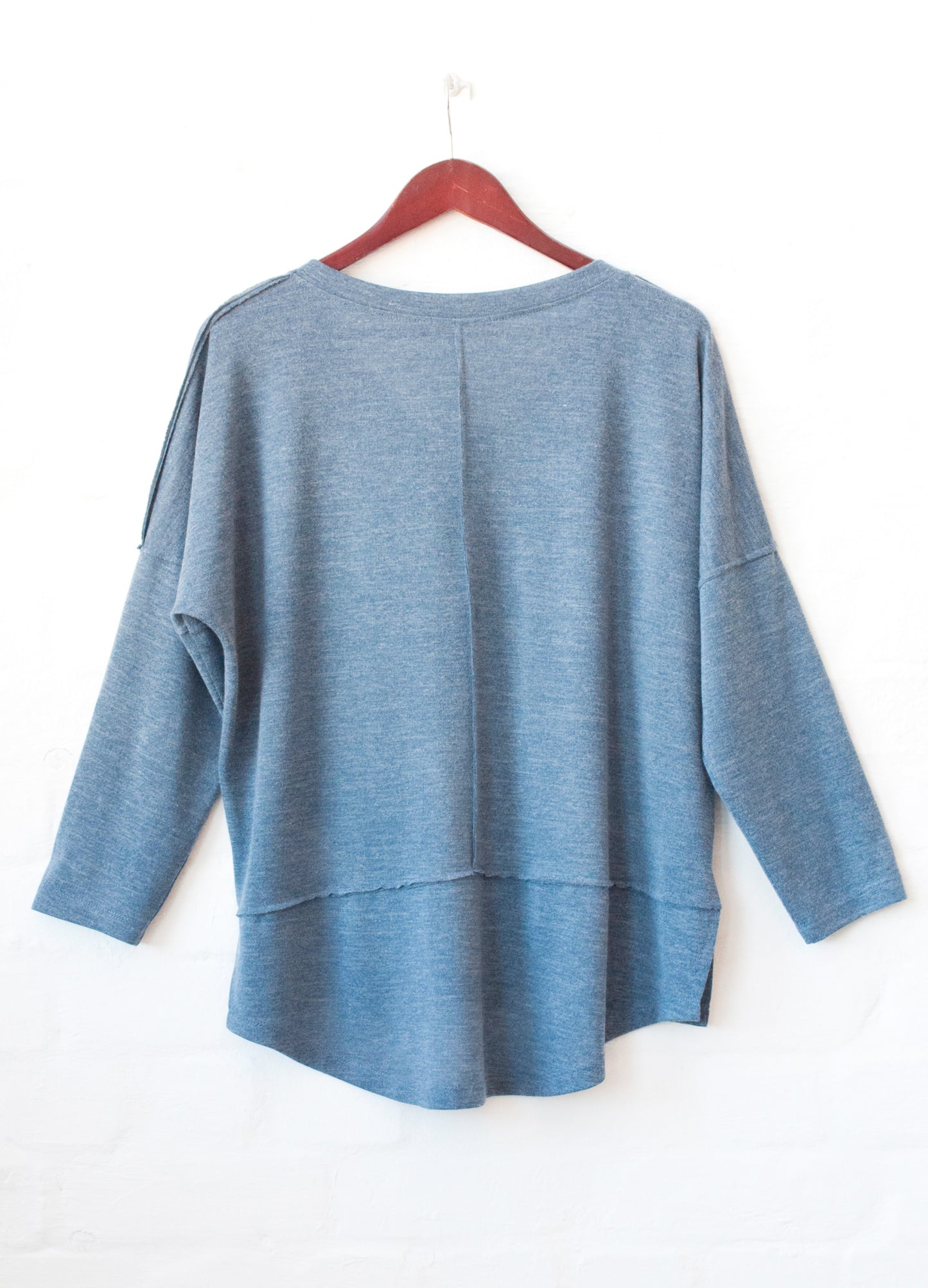 Mia Box Pullover in Indigo melange cut & sew knit size 42